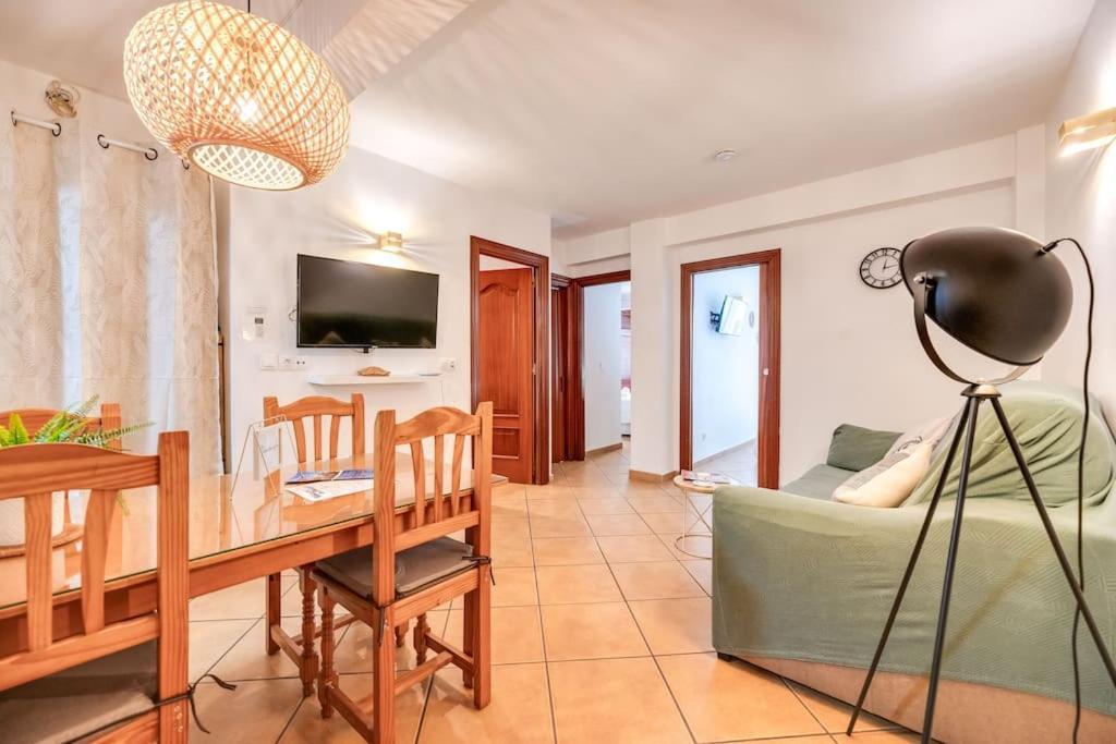 Encantador Apartamento Cerca Del Mar Málaga Exterior foto