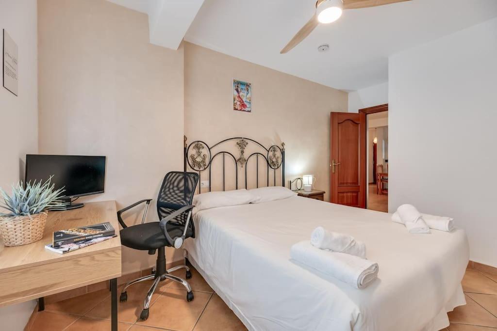 Encantador Apartamento Cerca Del Mar Málaga Exterior foto