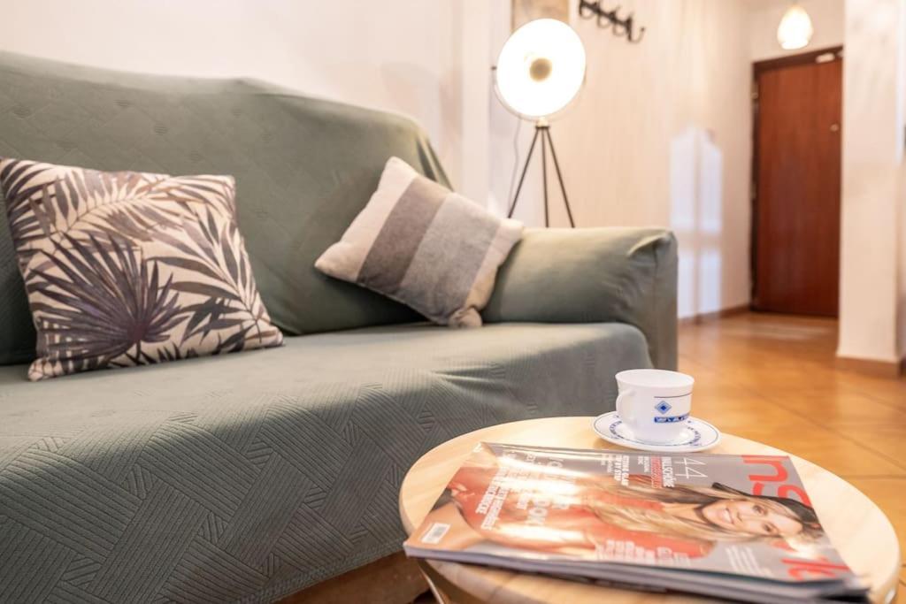 Encantador Apartamento Cerca Del Mar Málaga Exterior foto