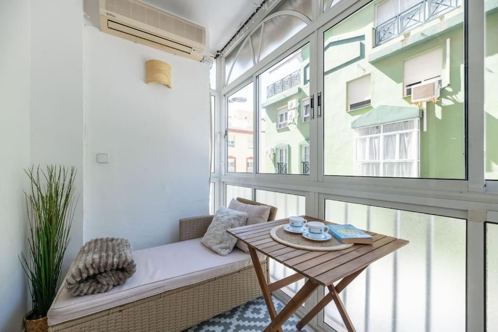 Encantador Apartamento Cerca Del Mar Málaga Exterior foto